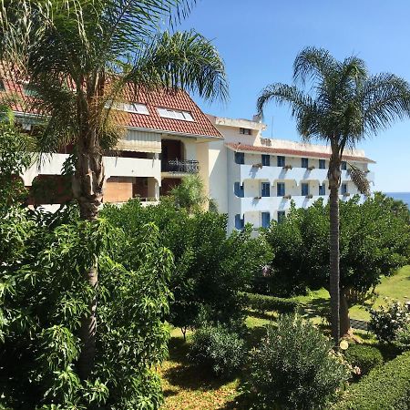 Baia Degli Dei - Living La Nike Lejlighed Giardini Naxos Eksteriør billede