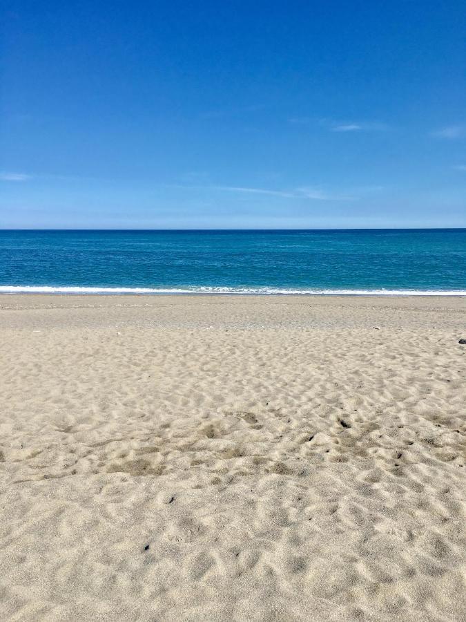 Baia Degli Dei - Living La Nike Lejlighed Giardini Naxos Eksteriør billede